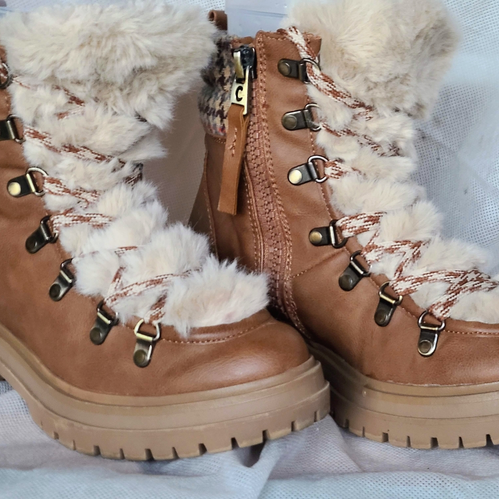 Sam Edelman Tan Fur-Lined Lace Up Boots